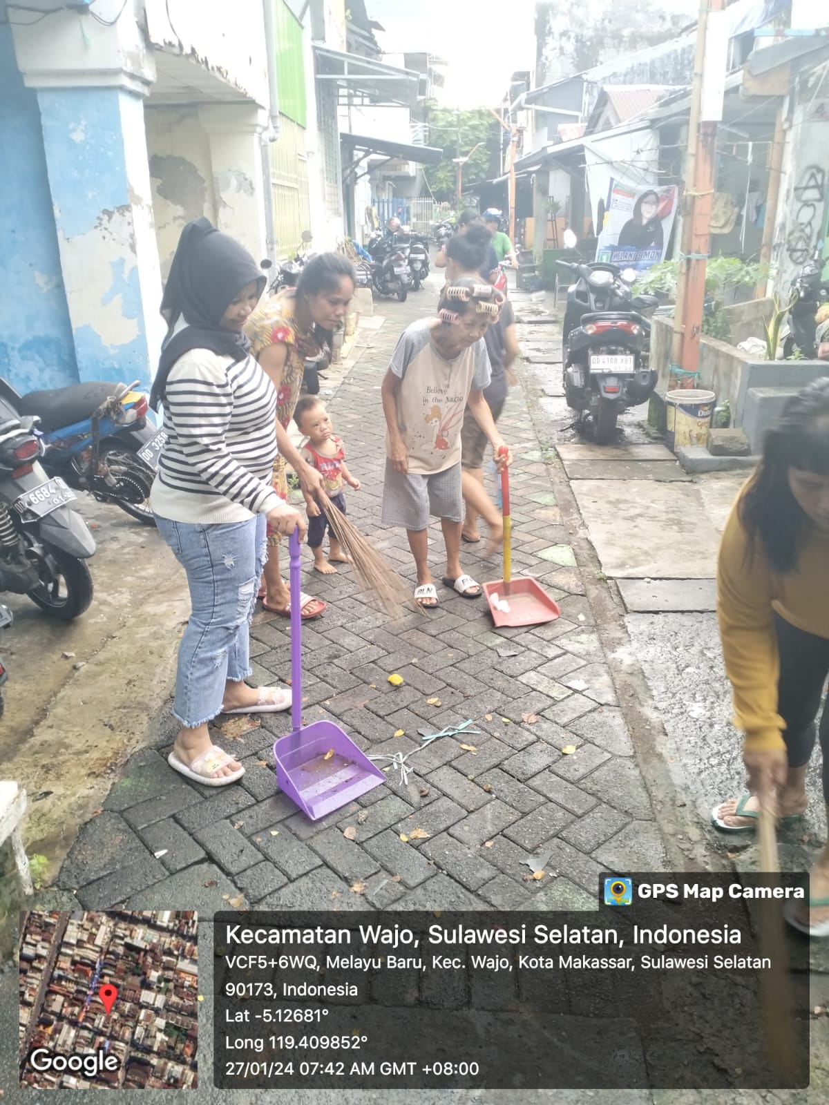 Penunjang Foto KERJA BAKTI KELURAHAN MELAYU BARU - 4